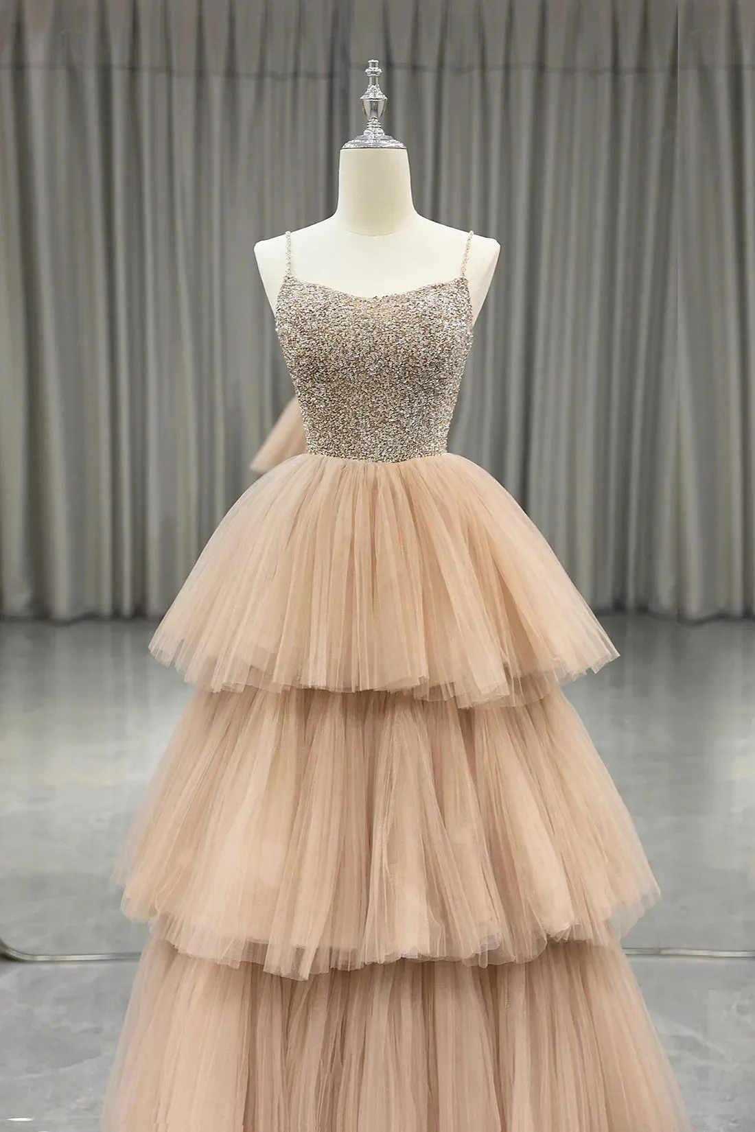 Elegant Beaded Spaghetti Strap Long Tulle Prom Dress with Champagne Layers - Stunning Evening Gown