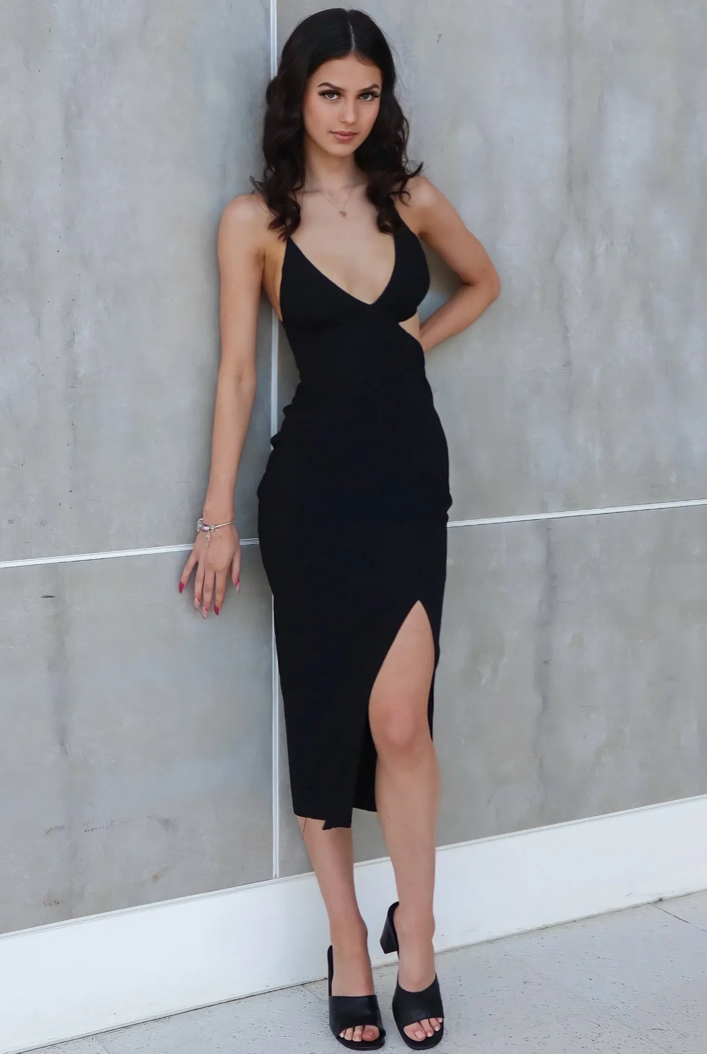 Elegant Josephine Black Midi Dress - Versatile and Stylish