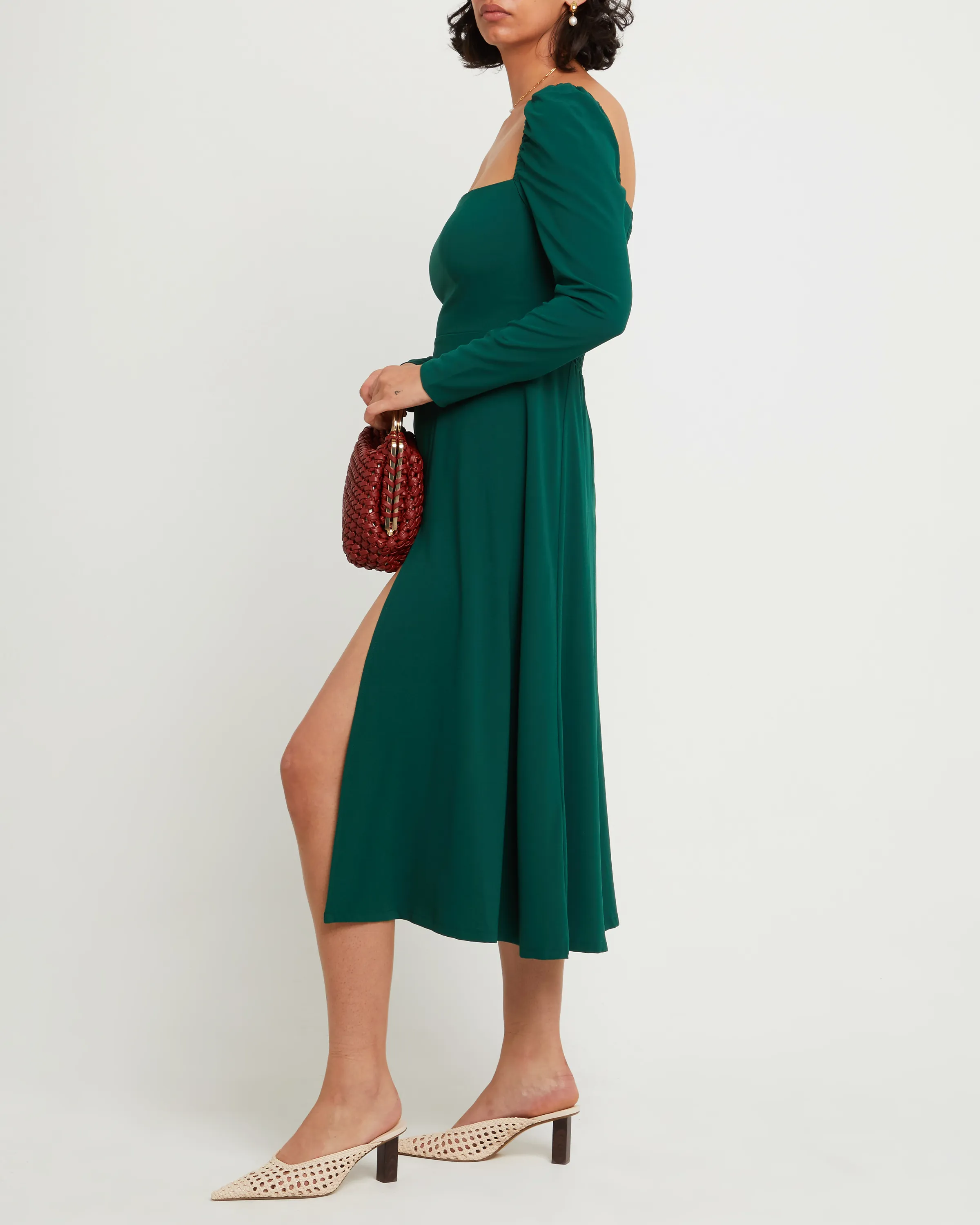 Elegant Lenon Dress with Flattering Fit and Trendy Design for All Occasions