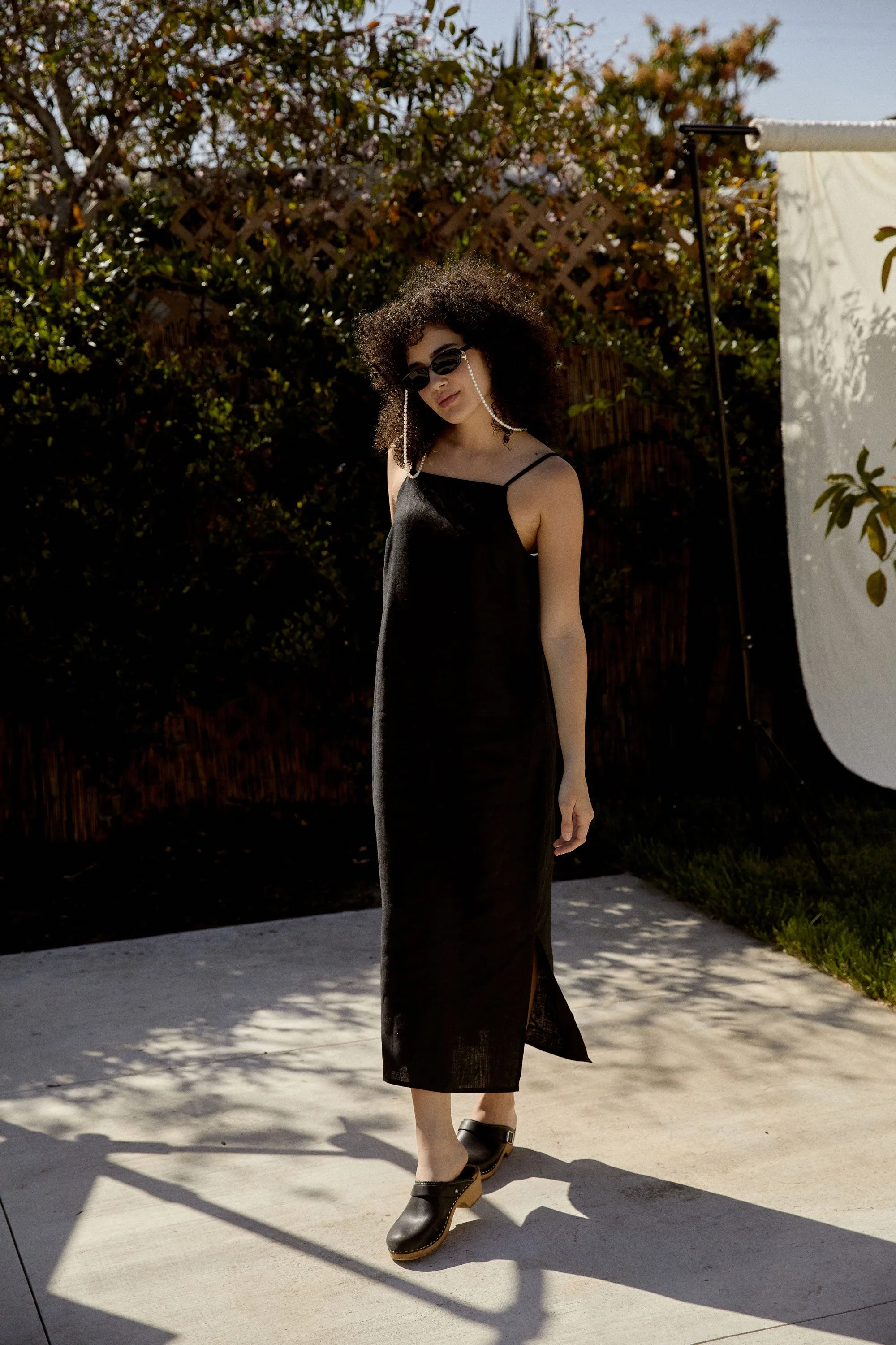 Loni Dress in Black Linen