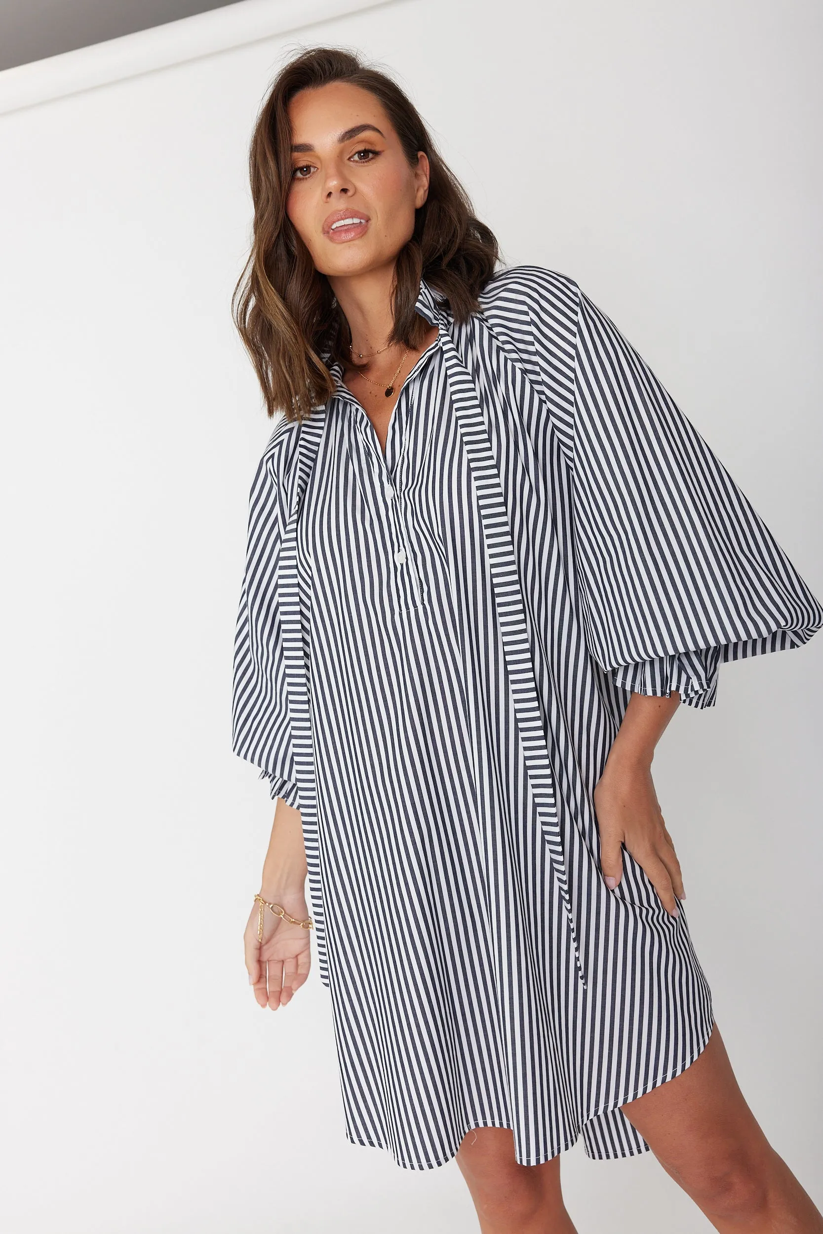 LYCIUM Black Striped Dress: Sophisticated & Elegant