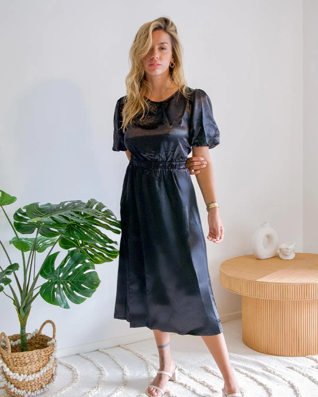 Mia Midi Dress- Black